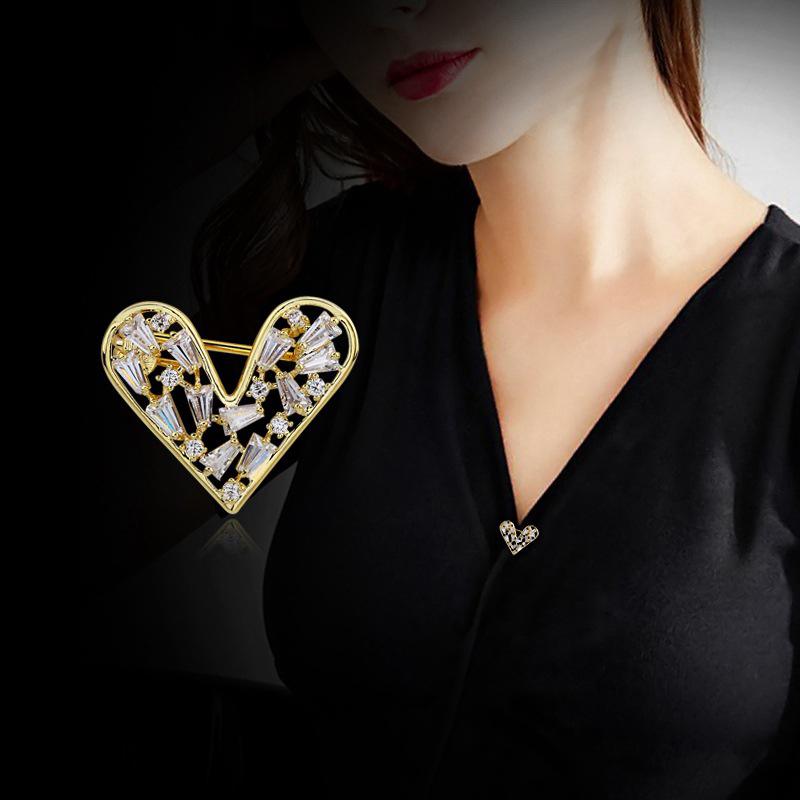 1 peça de broche de coração em - Womens Suit avaliação e preço