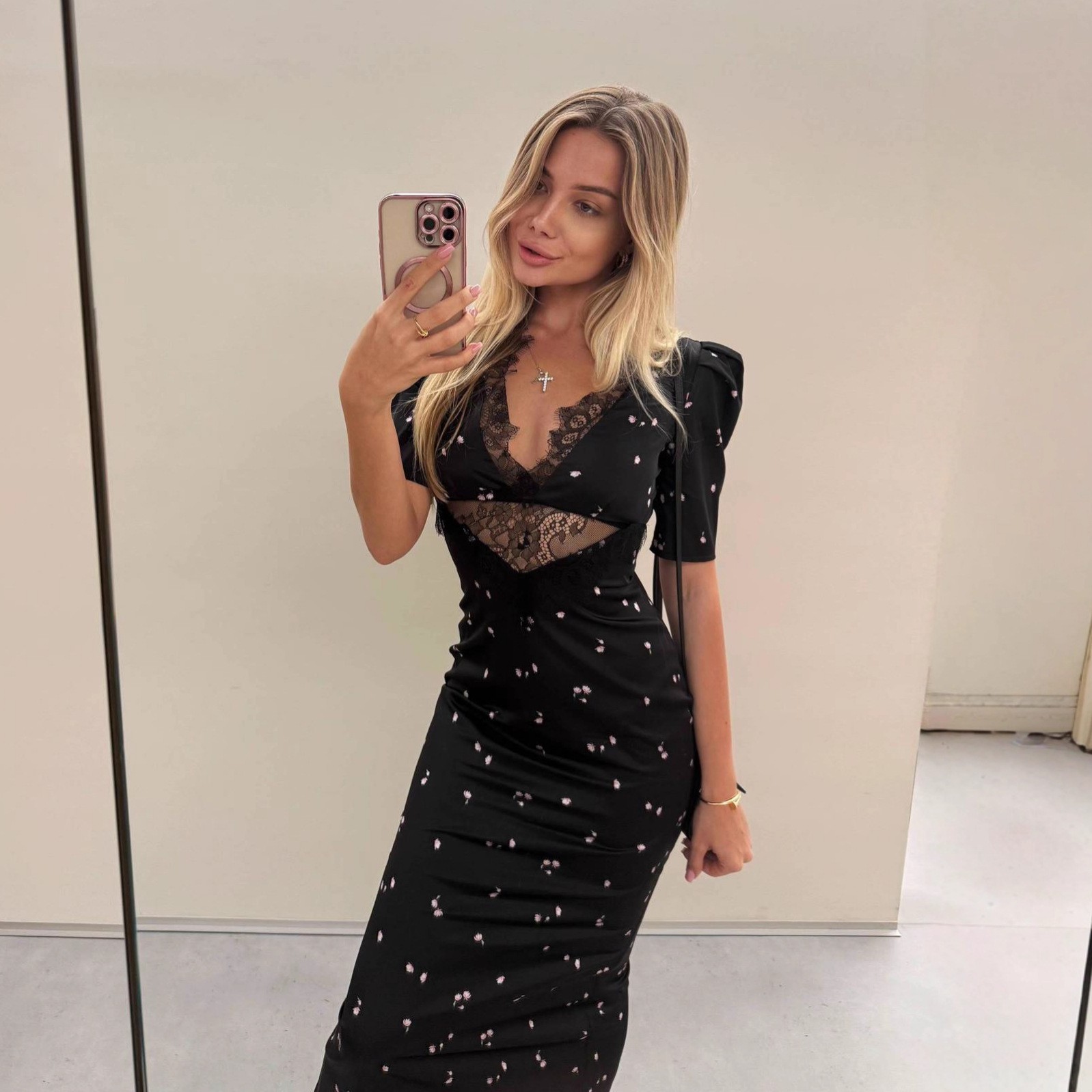 Vestido Midi Elegante de Cetim - Midi Dress avaliação e preço