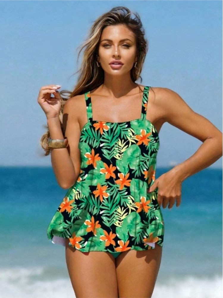 Moda Praia Feminina: Novo Conj - Womens Suit avaliação e preço